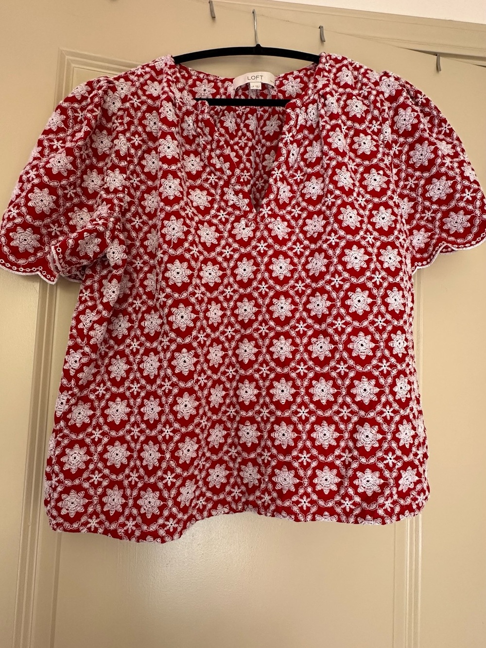 LOFT Red and White Eyelet Floral Puff Sleeve Blouse